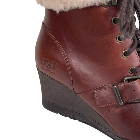 UGG Women’s Janney Brown Leather Waterproof Wedge Boot size 7 - Picture 7 of 10
